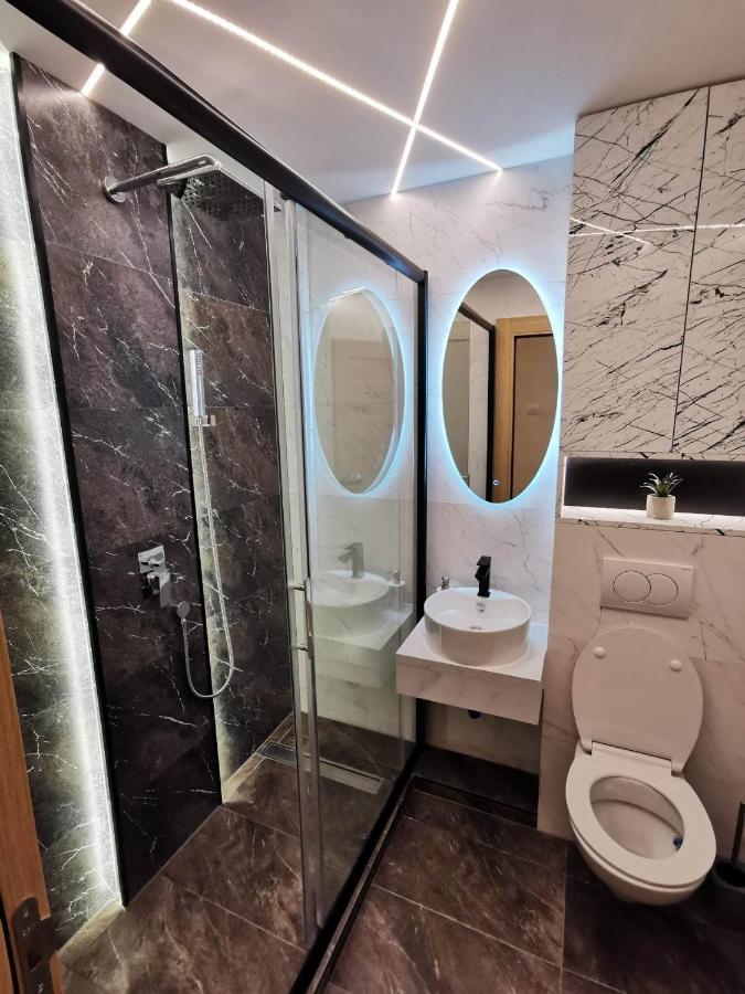 Princ Lux Spa With Free Parking โนวีซาด ภายนอก รูปภาพ